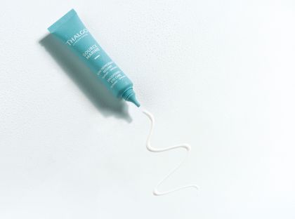 Thalgo - SOURCE MARINE - Soin Defroissant Regard - хидратиращ и изглаждащ флуид за околоочен контур.15 ml