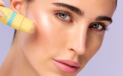 PUPA - SHINE FACE HIGHLIGHTER STICK / СТИК ХАЙЛАЙТЪР ЗА ЛИЦЕ.  3 цвята  