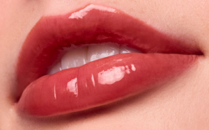 Pupa -  WATERY MALLOW LIQUID LIP BALM / ГЛАНЦ ЗА УСТНИ. 4 цвята