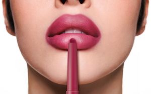Pupa - VAMP! LIPFULL  Оформящ молив / червило за устни с ефект за обем и преливане